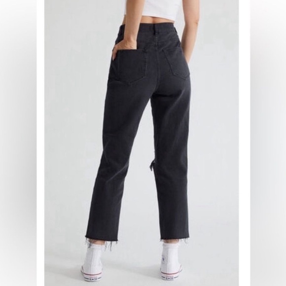 BlAcK WaSh, BuTt0n FrOnT RiGid HiGh RiSe JeaNs 💣 - Picture 5 of 11